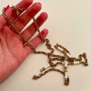 Vintage 70’s SARAH COVENTRY Gold Tone White Enamel Boho Abstract Preppy Necklace